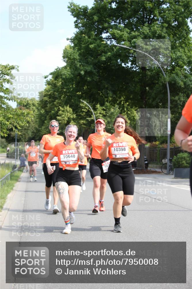15.06.2025 - REWE Women's Run Jannik Wohlers http://msf.ph/oto/7950008 15.06.2025 09:48:51 Laufen 10648, 107, 10398 meine-sportfotos.de