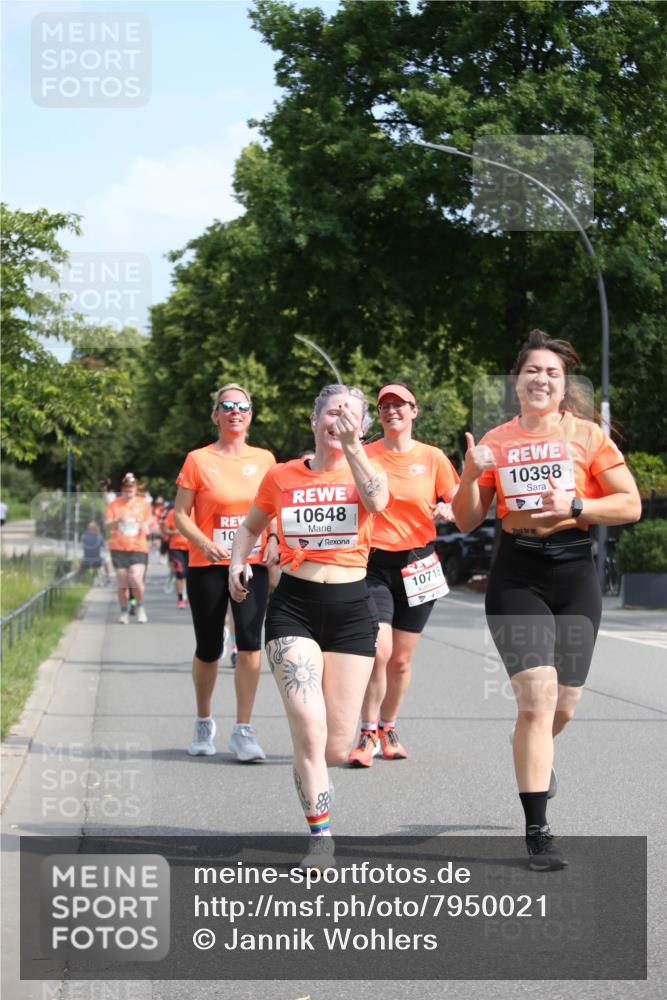 15.06.2025 - REWE Women's Run Jannik Wohlers http://msf.ph/oto/7950021 15.06.2025 09:48:52 Laufen 10, 10648, 10398, 10718 meine-sportfotos.de