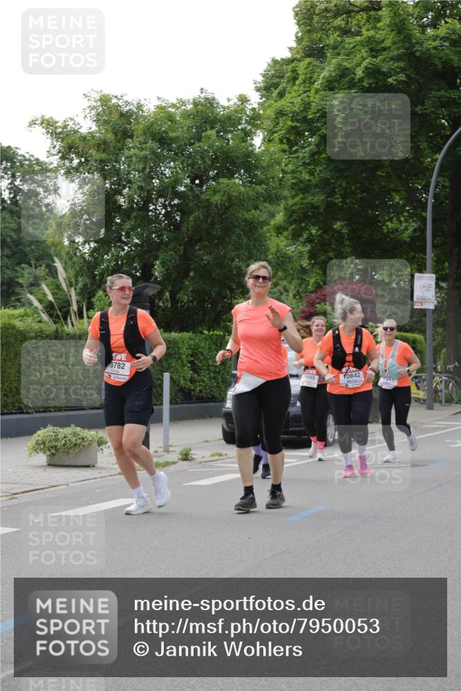15.06.2025 - REWE Women's Run Jannik Wohlers http://msf.ph/oto/7950053 15.06.2025 08:32:20 Laufen 0782, 10655, 0842 meine-sportfotos.de