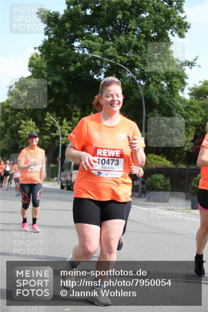 15.06.2025 - REWE Women's Run Jannik Wohlers http://msf.ph/oto/7950054 15.06.2025 09:48:59 Laufen 10473 meine-sportfotos.de
