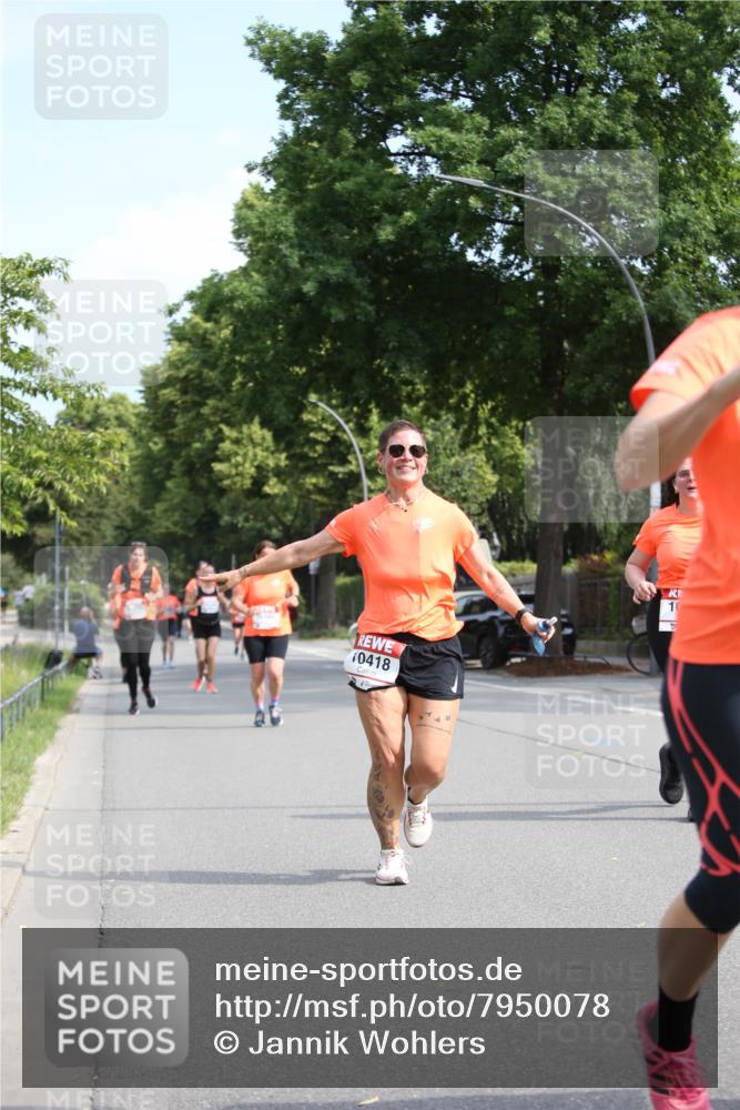 15.06.2025 - REWE Women's Run Jannik Wohlers http://msf.ph/oto/7950078 15.06.2025 09:49:02 Laufen 10418 meine-sportfotos.de