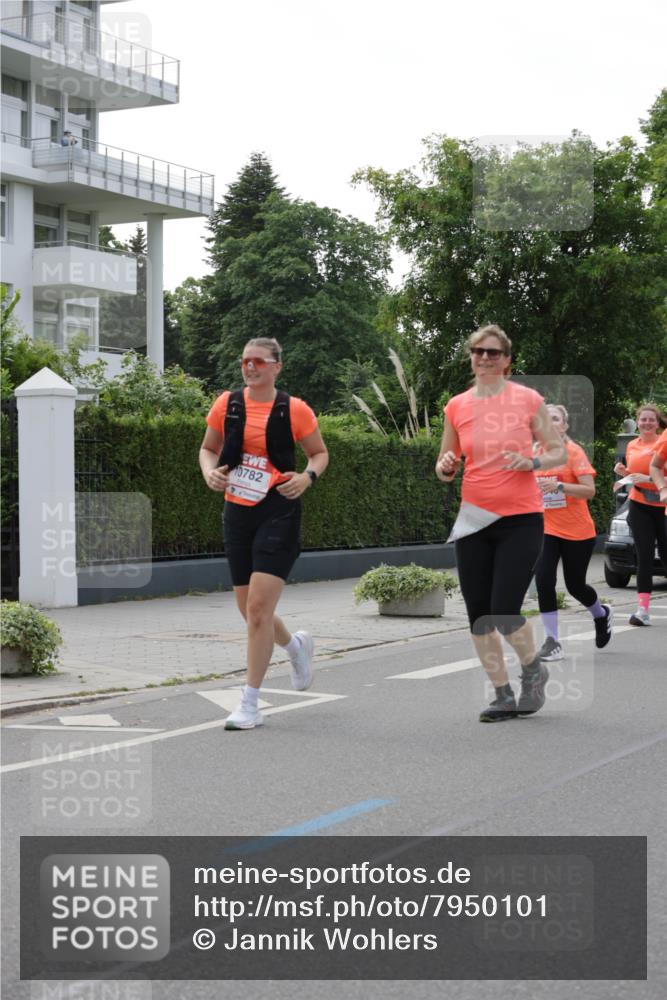 15.06.2025 - REWE Women's Run Jannik Wohlers http://msf.ph/oto/7950101 15.06.2025 08:32:21 Laufen  meine-sportfotos.de