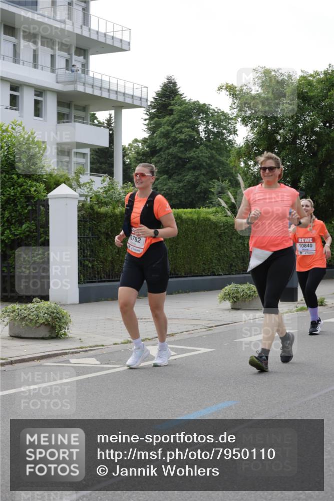 15.06.2025 - REWE Women's Run Jannik Wohlers http://msf.ph/oto/7950110 15.06.2025 08:32:21 Laufen 0782, 10840 meine-sportfotos.de