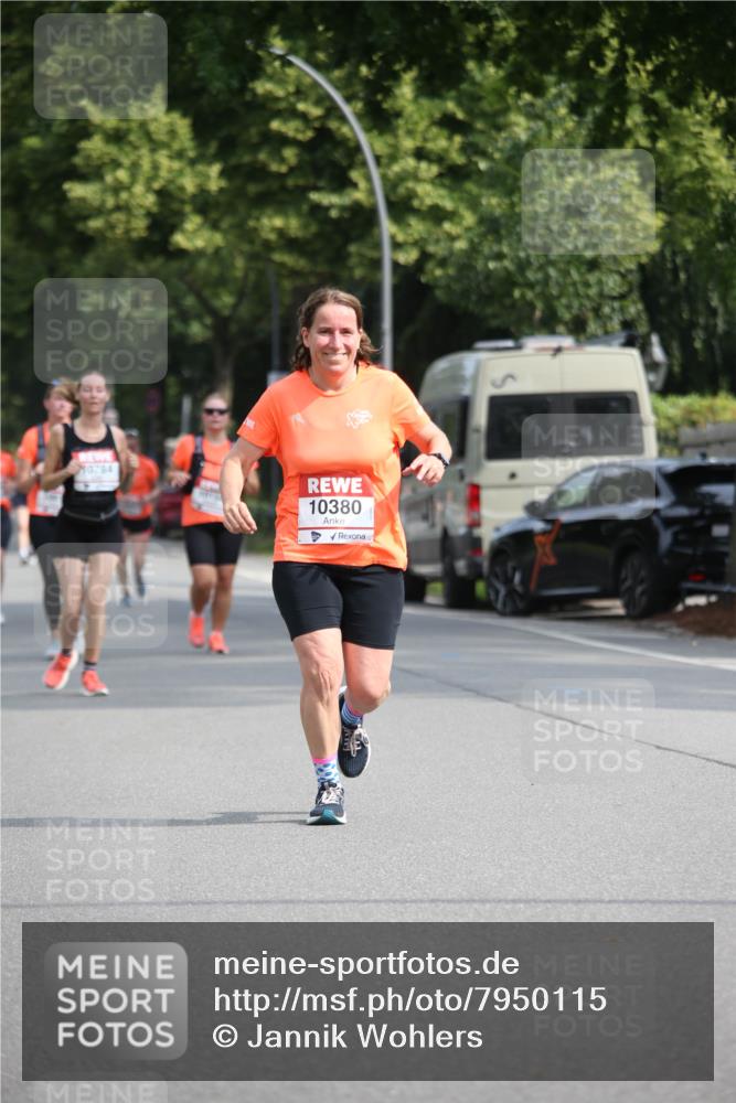 15.06.2025 - REWE Women's Run Jannik Wohlers http://msf.ph/oto/7950115 15.06.2025 09:49:04 Laufen 10784, 10380 meine-sportfotos.de