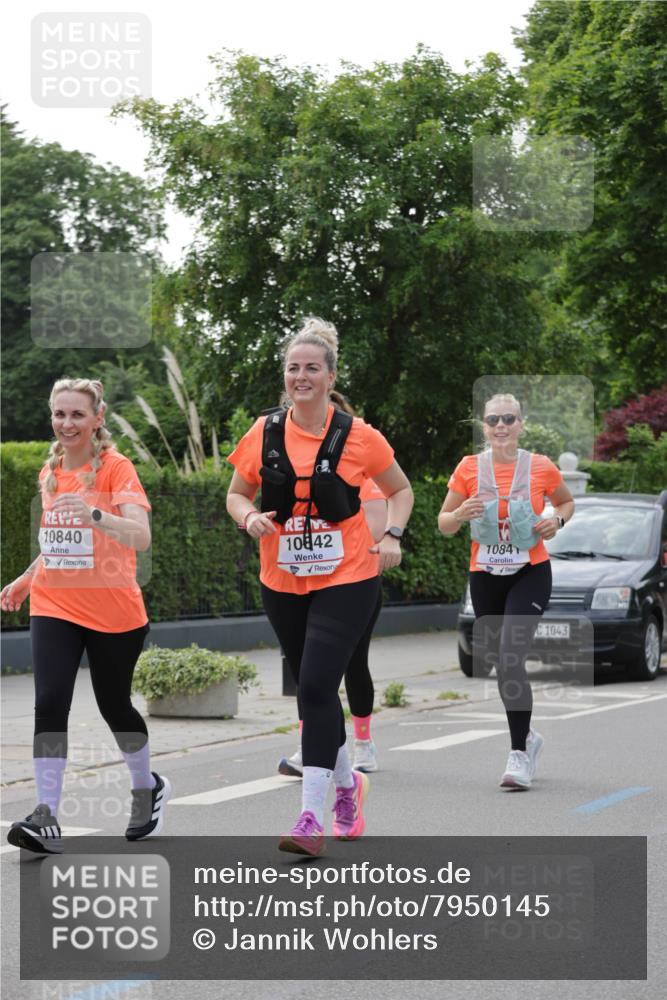 15.06.2025 - REWE Women's Run Jannik Wohlers http://msf.ph/oto/7950145 15.06.2025 08:32:22 Laufen 10840, 10842, 1084, 1043 meine-sportfotos.de