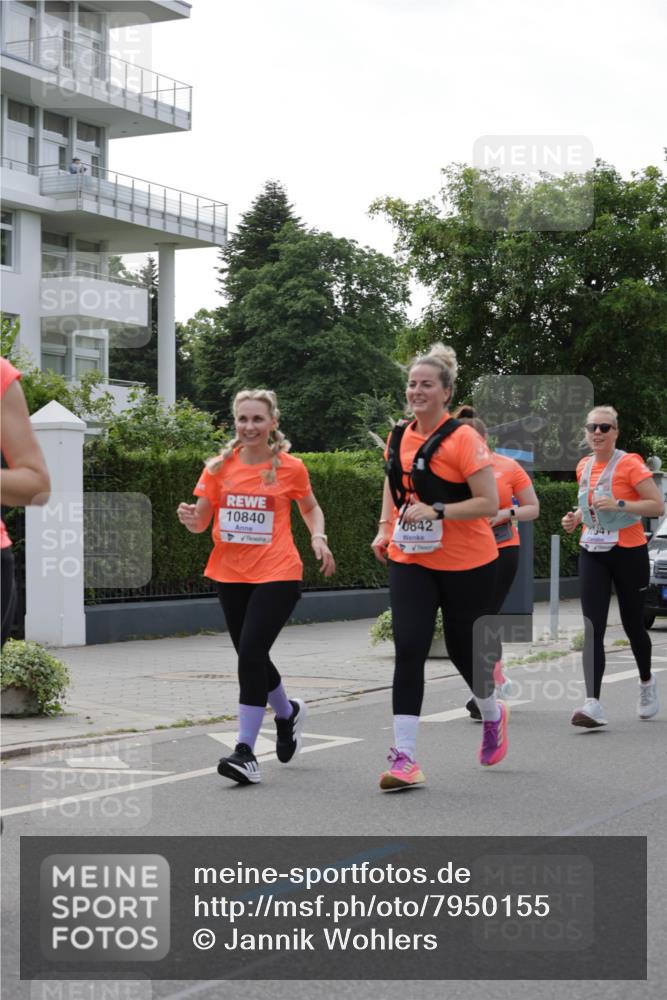 15.06.2025 - REWE Women's Run Jannik Wohlers http://msf.ph/oto/7950155 15.06.2025 08:32:23 Laufen 10840, 0842 meine-sportfotos.de