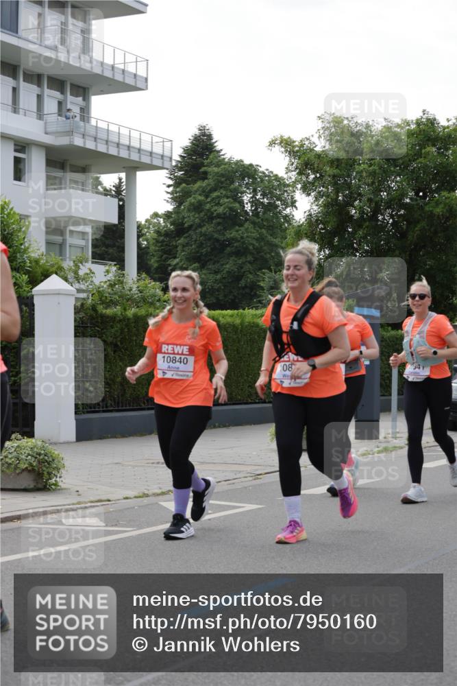15.06.2025 - REWE Women's Run Jannik Wohlers http://msf.ph/oto/7950160 15.06.2025 08:32:23 Laufen 10840, 108 meine-sportfotos.de
