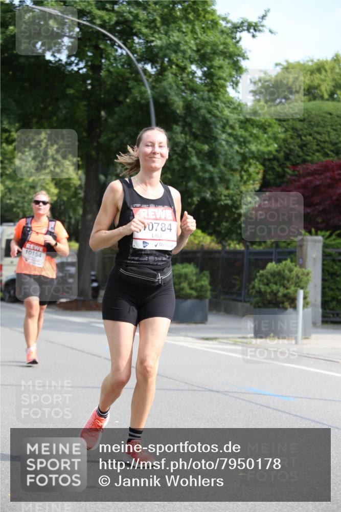 15.06.2025 - REWE Women's Run Jannik Wohlers http://msf.ph/oto/7950178 15.06.2025 09:49:11 Laufen 10154, 0784 meine-sportfotos.de