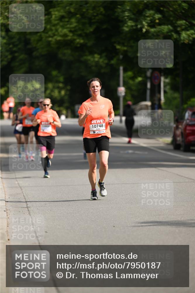 15.06.2025 - REWE Women's Run Dr. Thomas Lammeyer http://msf.ph/oto/7950187 15.06.2025 09:35:37 Laufen 10748 meine-sportfotos.de