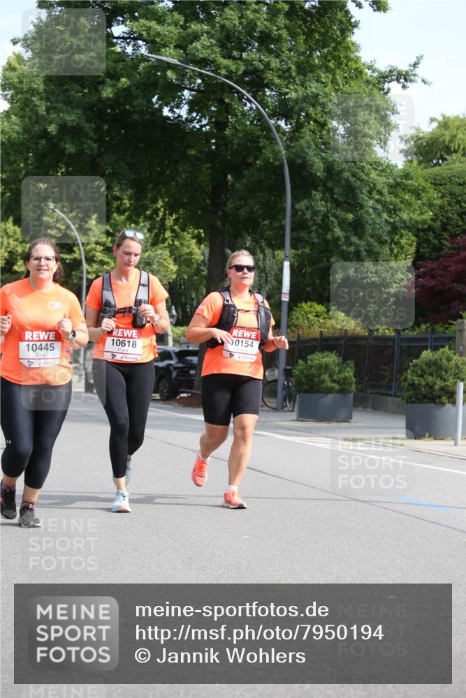 15.06.2025 - REWE Women's Run Jannik Wohlers http://msf.ph/oto/7950194 15.06.2025 09:49:12 Laufen 10445, 10618, 0154 meine-sportfotos.de