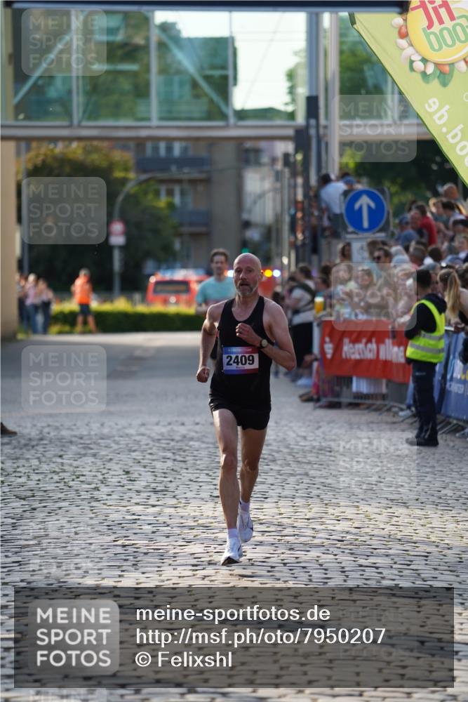 13.06.2025 - Holstenköstenlauf Felixshl http://msf.ph/oto/7950207 13.06.2025 19:36:17 Laufen 2409, 2552 meine-sportfotos.de