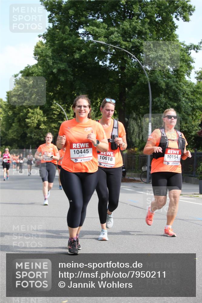 15.06.2025 - REWE Women's Run Jannik Wohlers http://msf.ph/oto/7950211 15.06.2025 09:49:13 Laufen 15, 13, 10445, 10618, 10154 meine-sportfotos.de