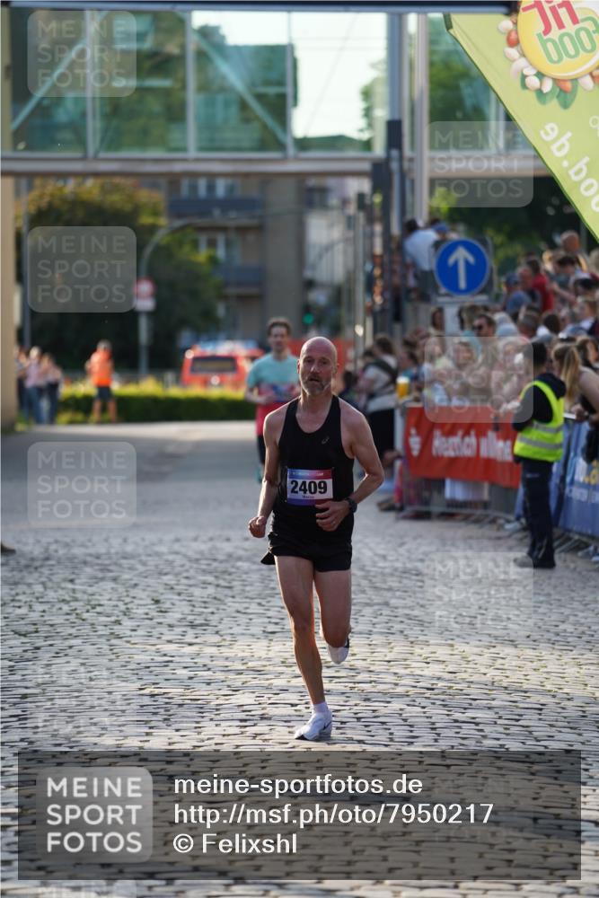 13.06.2025 - Holstenköstenlauf Felixshl http://msf.ph/oto/7950217 13.06.2025 19:36:17 Laufen 2409, 2552 meine-sportfotos.de