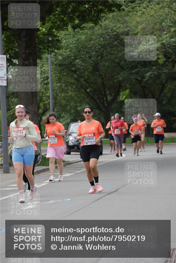 15.06.2025 - REWE Women's Run Jannik Wohlers http://msf.ph/oto/7950219 15.06.2025 08:32:27 Laufen 2025, 10181, 10576, 10869 meine-sportfotos.de