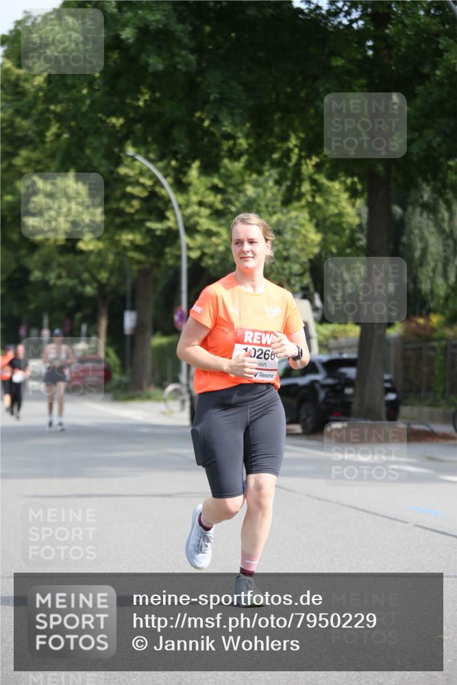 15.06.2025 - REWE Women's Run Jannik Wohlers http://msf.ph/oto/7950229 15.06.2025 09:49:15 Laufen 10266 meine-sportfotos.de