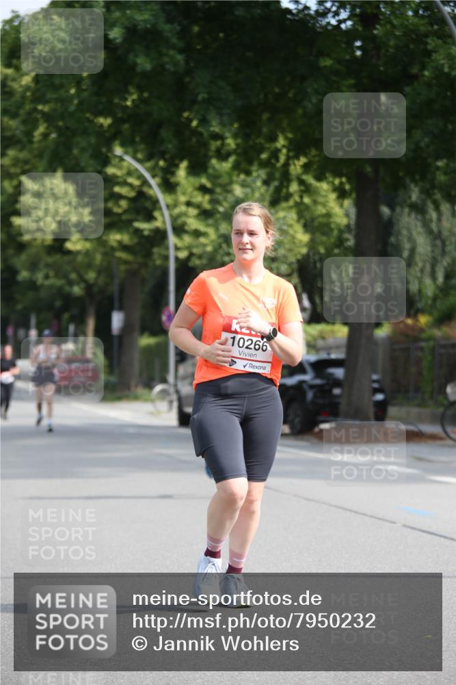 15.06.2025 - REWE Women's Run Jannik Wohlers http://msf.ph/oto/7950232 15.06.2025 09:49:15 Laufen 10266 meine-sportfotos.de