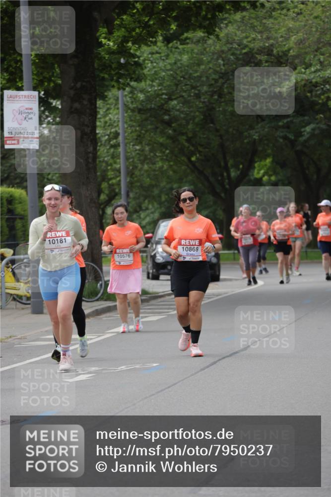 15.06.2025 - REWE Women's Run Jannik Wohlers http://msf.ph/oto/7950237 15.06.2025 08:32:28 Laufen 15, 2025, 10181, 10576, 10869 meine-sportfotos.de