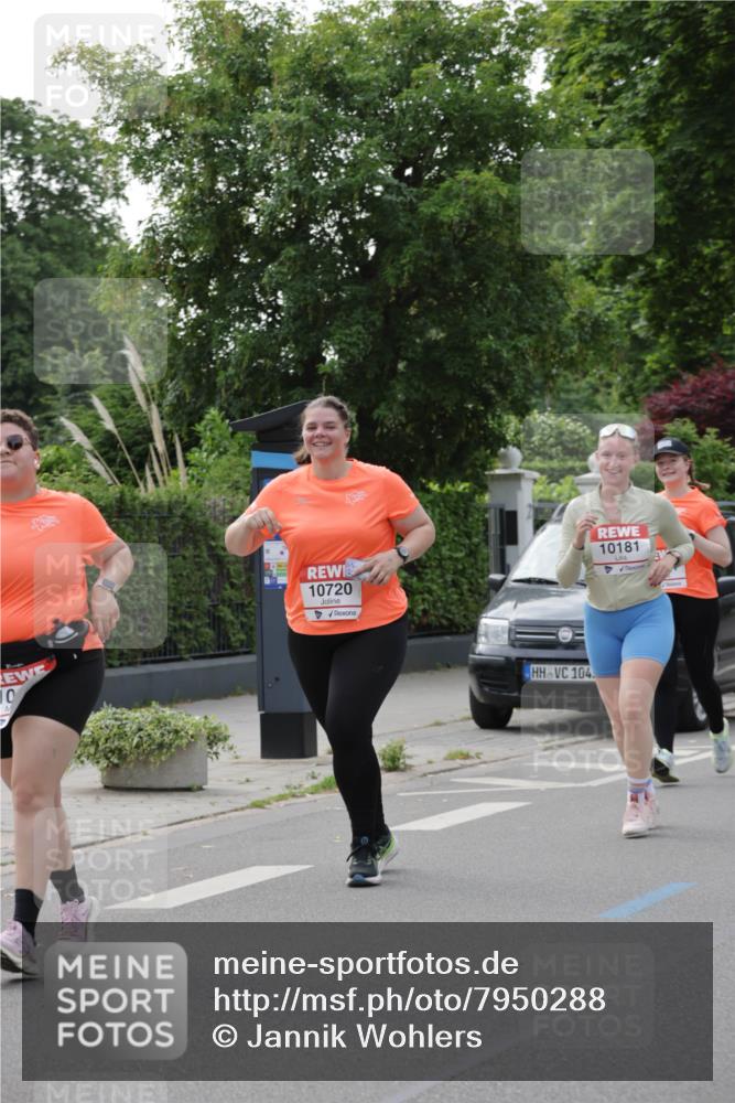 15.06.2025 - REWE Women's Run Jannik Wohlers http://msf.ph/oto/7950288 15.06.2025 08:32:32 Laufen 10, 10720, 104, 10181 meine-sportfotos.de
