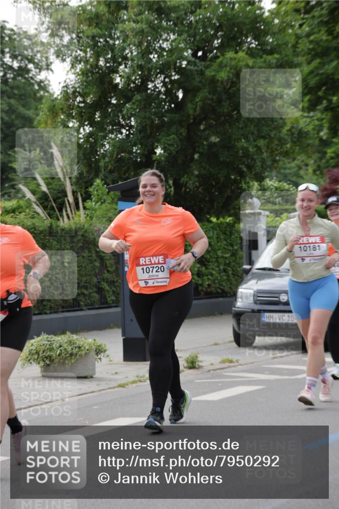 15.06.2025 - REWE Women's Run Jannik Wohlers http://msf.ph/oto/7950292 15.06.2025 08:32:32 Laufen 10720, 1, 10181 meine-sportfotos.de
