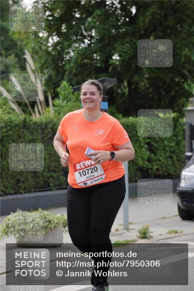 15.06.2025 - REWE Women's Run Jannik Wohlers http://msf.ph/oto/7950306 15.06.2025 08:32:32 Laufen 10720 meine-sportfotos.de