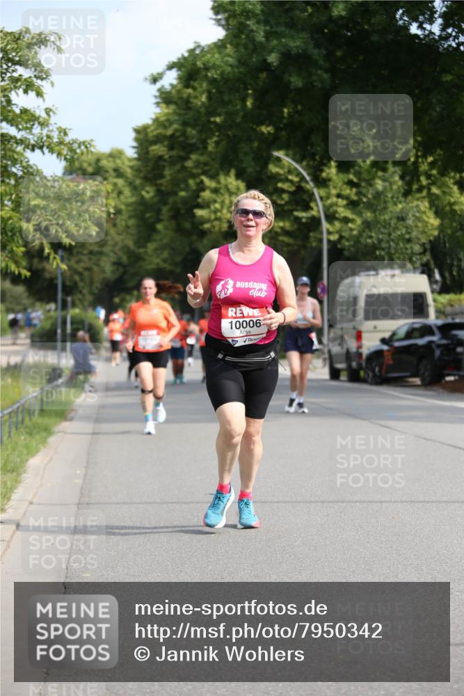 15.06.2025 - REWE Women's Run Jannik Wohlers http://msf.ph/oto/7950342 15.06.2025 09:49:22 Laufen 10165, 10006 meine-sportfotos.de