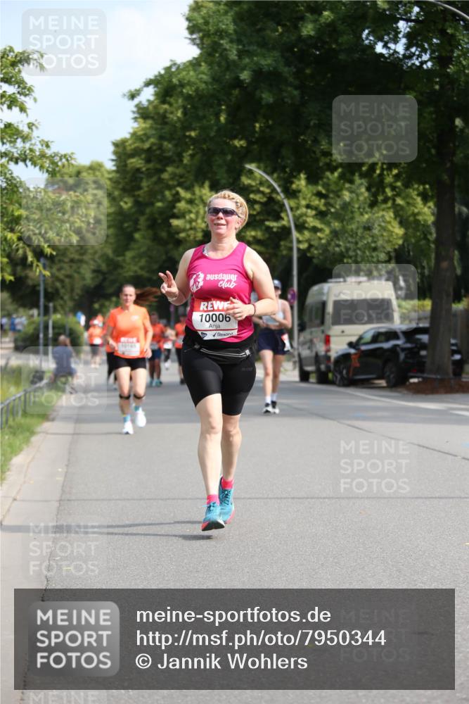 15.06.2025 - REWE Women's Run Jannik Wohlers http://msf.ph/oto/7950344 15.06.2025 09:49:22 Laufen 10165, 10006 meine-sportfotos.de