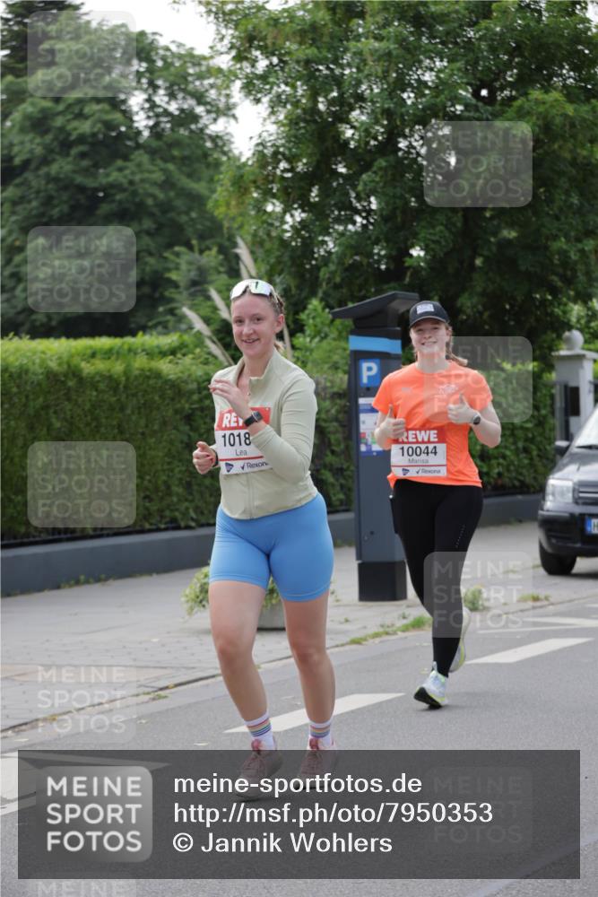 15.06.2025 - REWE Women's Run Jannik Wohlers http://msf.ph/oto/7950353 15.06.2025 08:32:33 Laufen 1018, 10044 meine-sportfotos.de