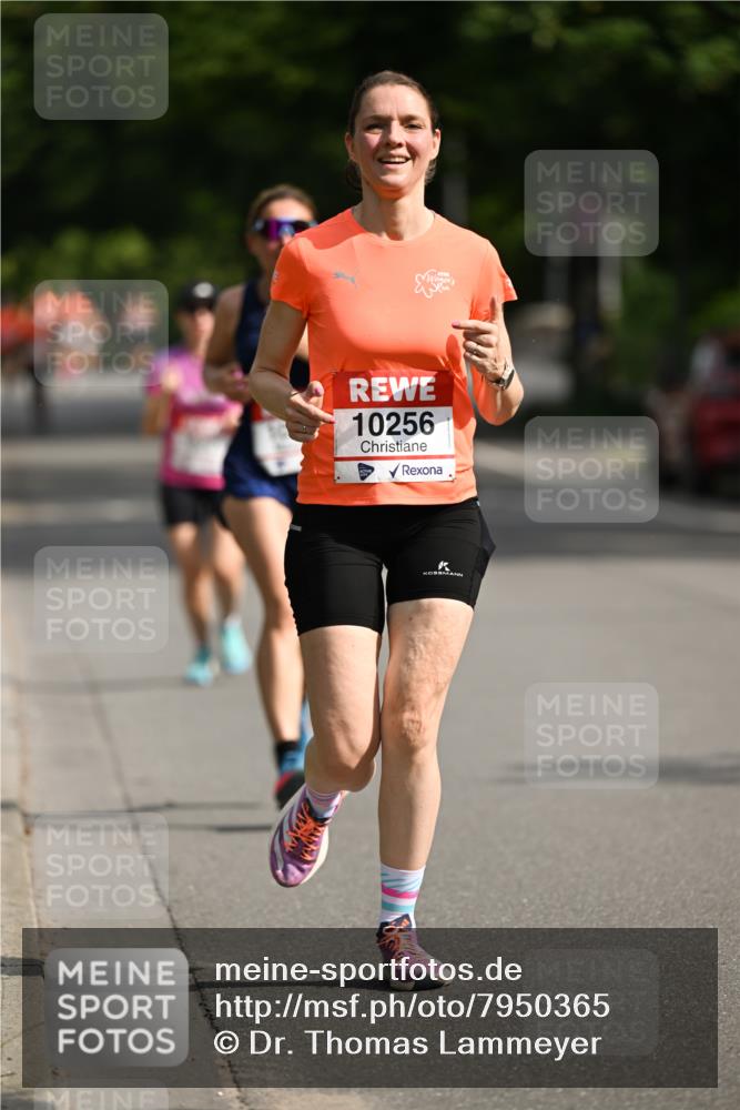 15.06.2025 - REWE Women's Run Dr. Thomas Lammeyer http://msf.ph/oto/7950365 15.06.2025 09:35:46 Laufen 10256 meine-sportfotos.de