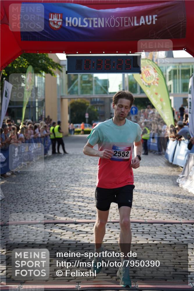 13.06.2025 - Holstenköstenlauf Felixshl http://msf.ph/oto/7950390 13.06.2025 19:36:24 Laufen 2052, 2552 meine-sportfotos.de