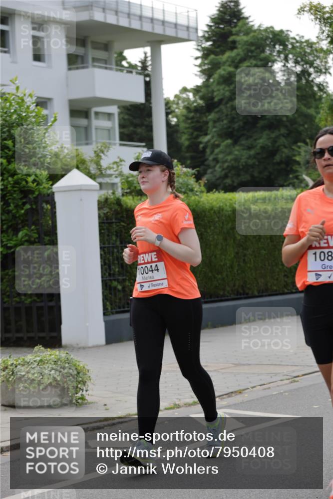 15.06.2025 - REWE Women's Run Jannik Wohlers http://msf.ph/oto/7950408 15.06.2025 08:32:35 Laufen 10044 meine-sportfotos.de