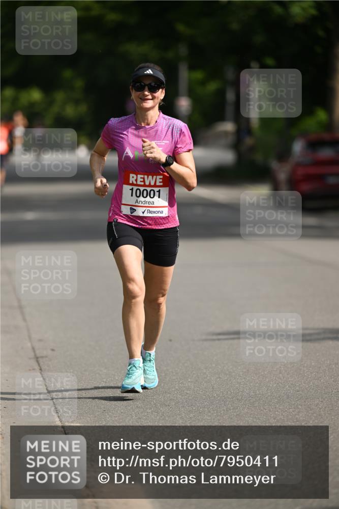 15.06.2025 - REWE Women's Run Dr. Thomas Lammeyer http://msf.ph/oto/7950411 15.06.2025 09:35:49 Laufen 10001 meine-sportfotos.de