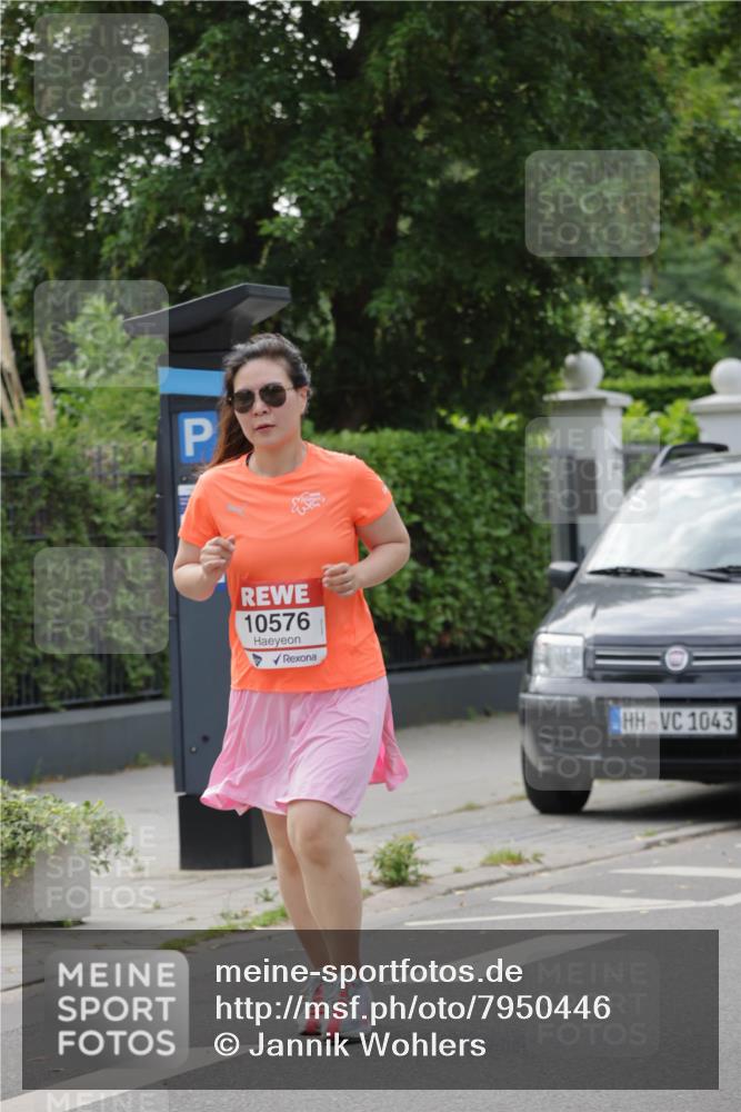 15.06.2025 - REWE Women's Run Jannik Wohlers http://msf.ph/oto/7950446 15.06.2025 08:32:37 Laufen 10576, 1043 meine-sportfotos.de