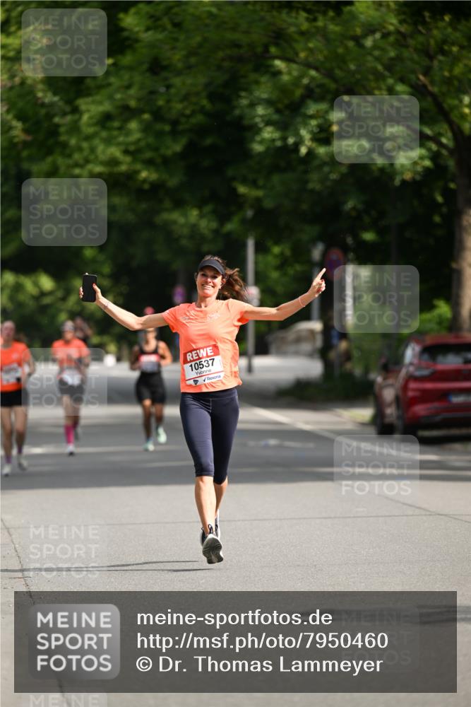 15.06.2025 - REWE Women's Run Dr. Thomas Lammeyer http://msf.ph/oto/7950460 15.06.2025 09:36:02 Laufen 10537 meine-sportfotos.de