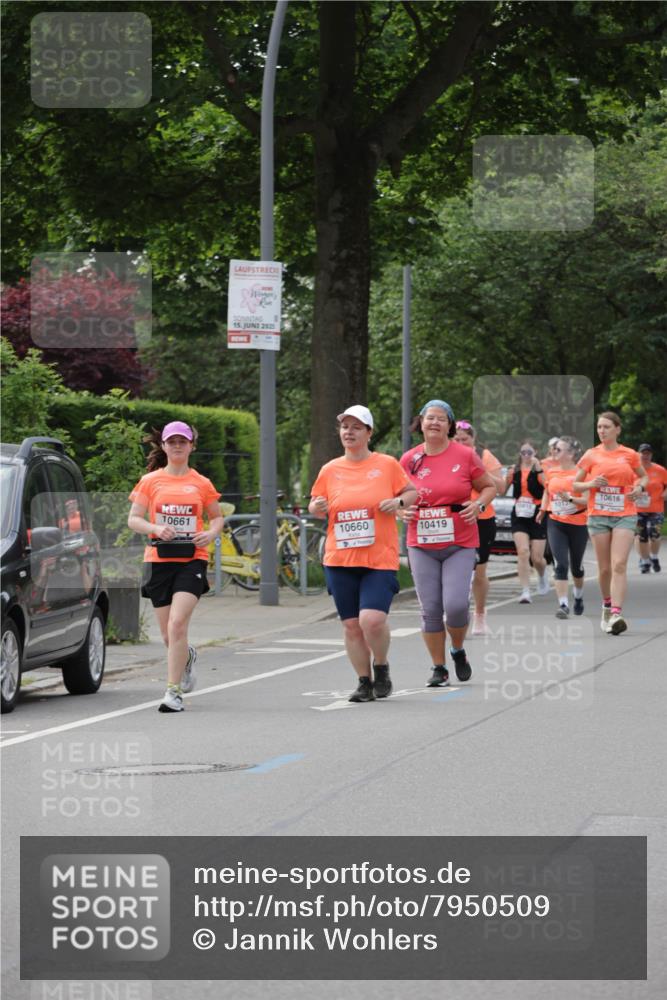 15.06.2025 - REWE Women's Run Jannik Wohlers http://msf.ph/oto/7950509 15.06.2025 08:32:42 Laufen 15, 2025, 10661, 10660, 10419, 1013, 10616 meine-sportfotos.de