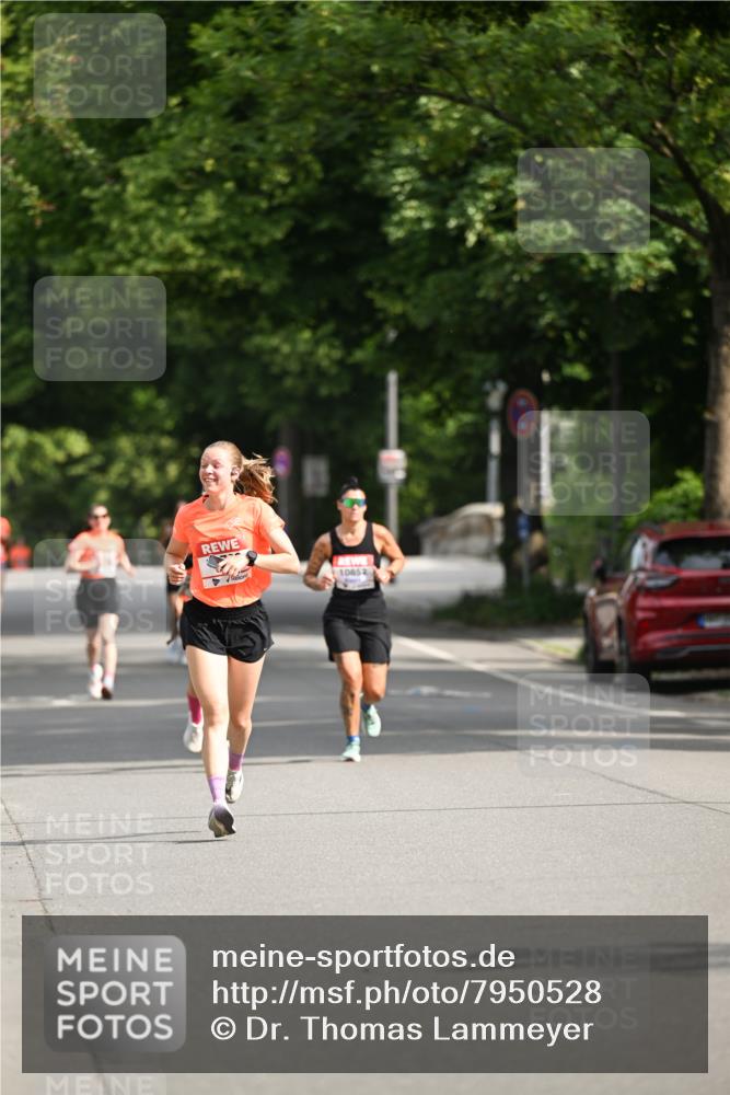 15.06.2025 - REWE Women's Run Dr. Thomas Lammeyer http://msf.ph/oto/7950528 15.06.2025 09:36:07 Laufen 10852 meine-sportfotos.de