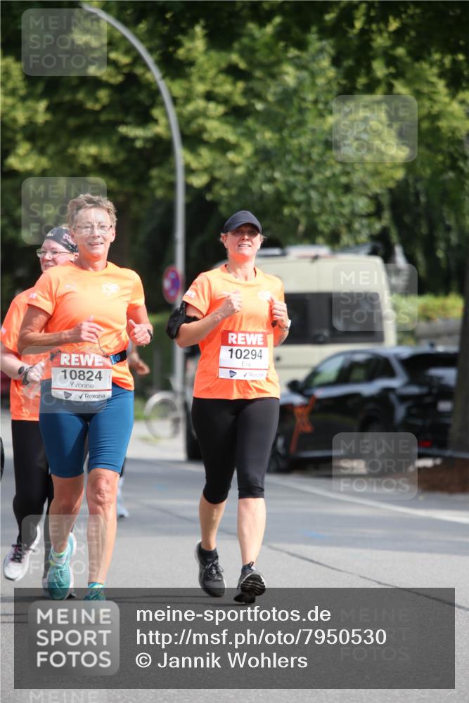 15.06.2025 - REWE Women's Run Jannik Wohlers http://msf.ph/oto/7950530 15.06.2025 09:49:33 Laufen 10824, 10294 meine-sportfotos.de
