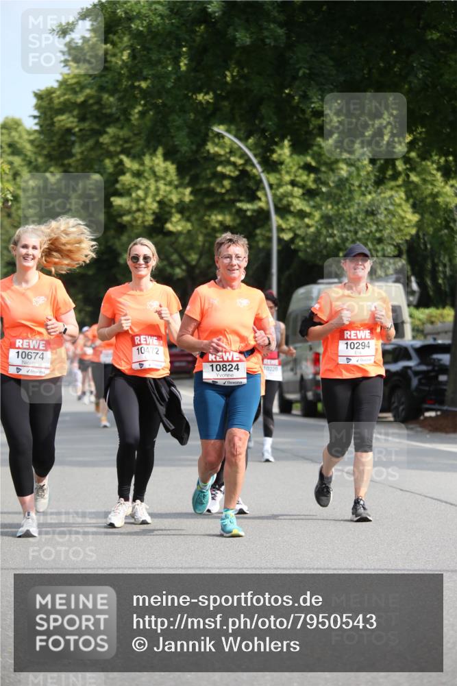 15.06.2025 - REWE Women's Run Jannik Wohlers http://msf.ph/oto/7950543 15.06.2025 09:49:33 Laufen 10472, 10674, 10824, 10220, 10294 meine-sportfotos.de