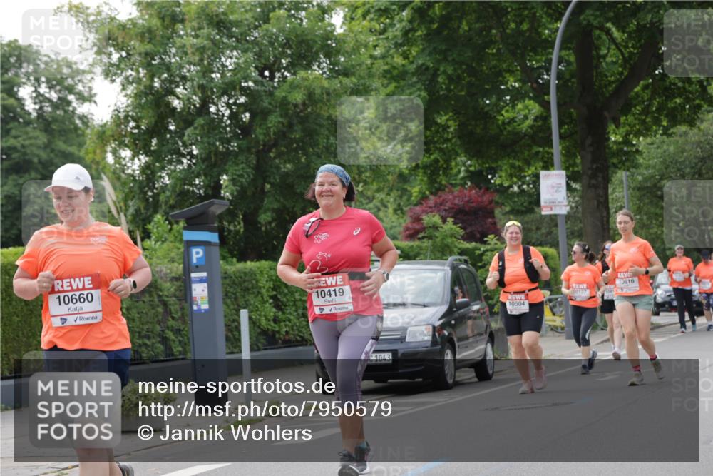 15.06.2025 - REWE Women's Run Jannik Wohlers http://msf.ph/oto/7950579 15.06.2025 08:32:47 Laufen 10660, 10419, 1043, 10616, 0137, 10504 meine-sportfotos.de