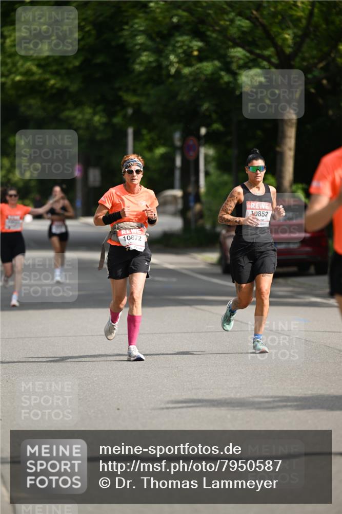 15.06.2025 - REWE Women's Run Dr. Thomas Lammeyer http://msf.ph/oto/7950587 15.06.2025 09:36:10 Laufen 10872, 10852 meine-sportfotos.de