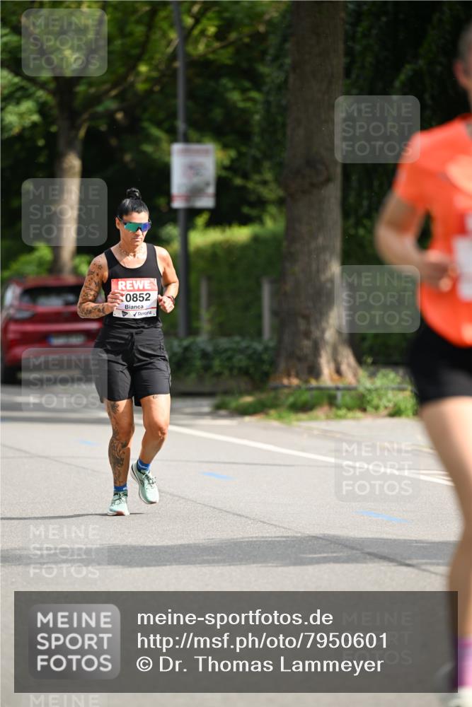 15.06.2025 - REWE Women's Run Dr. Thomas Lammeyer http://msf.ph/oto/7950601 15.06.2025 09:36:11 Laufen 0852 meine-sportfotos.de