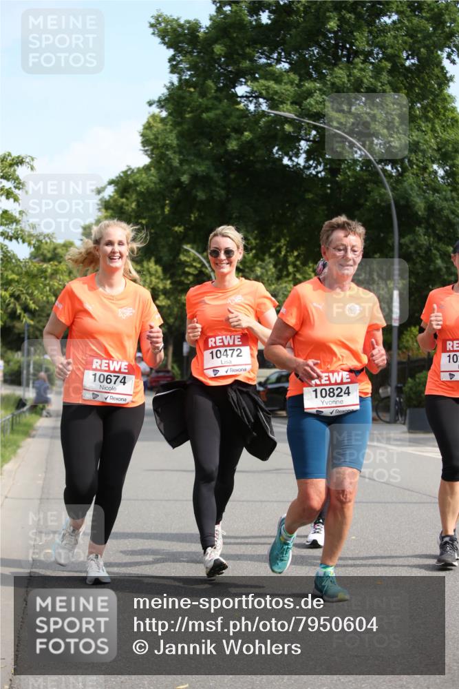 15.06.2025 - REWE Women's Run Jannik Wohlers http://msf.ph/oto/7950604 15.06.2025 09:49:36 Laufen 10674, 10472, 10824, 10 meine-sportfotos.de