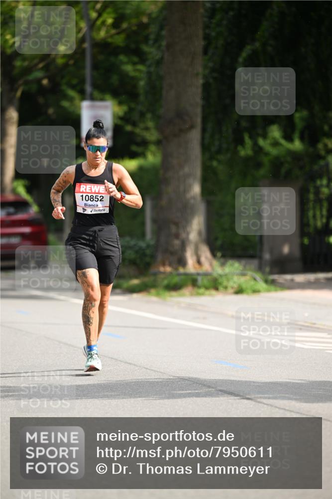 15.06.2025 - REWE Women's Run Dr. Thomas Lammeyer http://msf.ph/oto/7950611 15.06.2025 09:36:12 Laufen 10852 meine-sportfotos.de