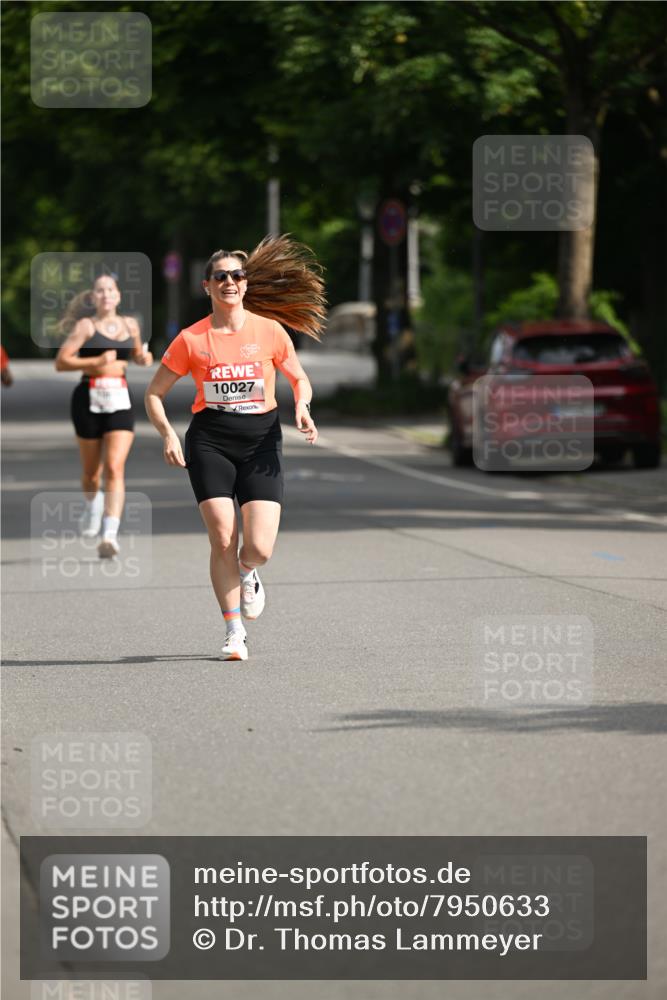 15.06.2025 - REWE Women's Run Dr. Thomas Lammeyer http://msf.ph/oto/7950633 15.06.2025 09:36:16 Laufen 10027 meine-sportfotos.de