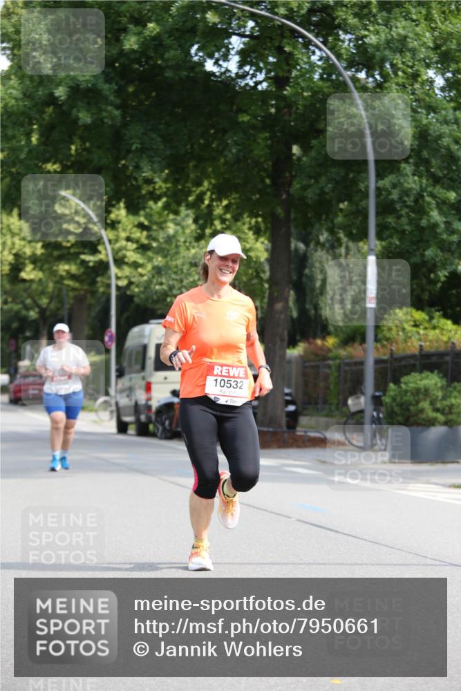 15.06.2025 - REWE Women's Run Jannik Wohlers http://msf.ph/oto/7950661 15.06.2025 09:49:42 Laufen 10532 meine-sportfotos.de