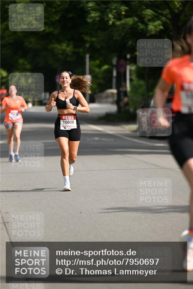 15.06.2025 - REWE Women's Run Dr. Thomas Lammeyer http://msf.ph/oto/7950697 15.06.2025 09:36:19 Laufen 10608 meine-sportfotos.de