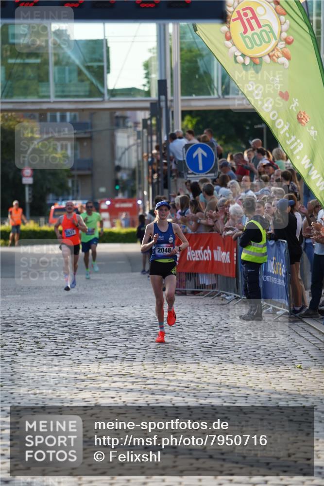 13.06.2025 - Holstenköstenlauf Felixshl http://msf.ph/oto/7950716 13.06.2025 19:37:01 Laufen 2048, 2831, 2888 meine-sportfotos.de