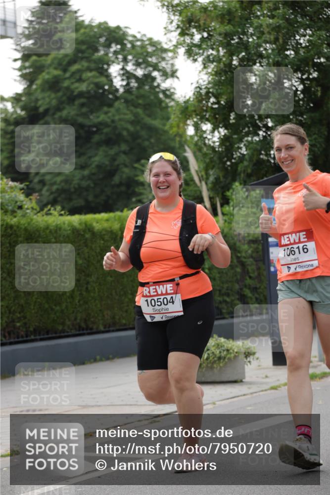 15.06.2025 - REWE Women's Run Jannik Wohlers http://msf.ph/oto/7950720 15.06.2025 08:32:52 Laufen 10504, 10616 meine-sportfotos.de