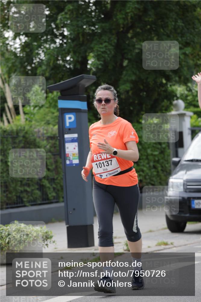 15.06.2025 - REWE Women's Run Jannik Wohlers http://msf.ph/oto/7950726 15.06.2025 08:32:53 Laufen 10137 meine-sportfotos.de