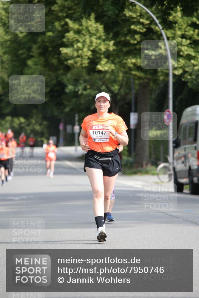 15.06.2025 - REWE Women's Run Jannik Wohlers http://msf.ph/oto/7950746 15.06.2025 09:49:48 Laufen 10147 meine-sportfotos.de