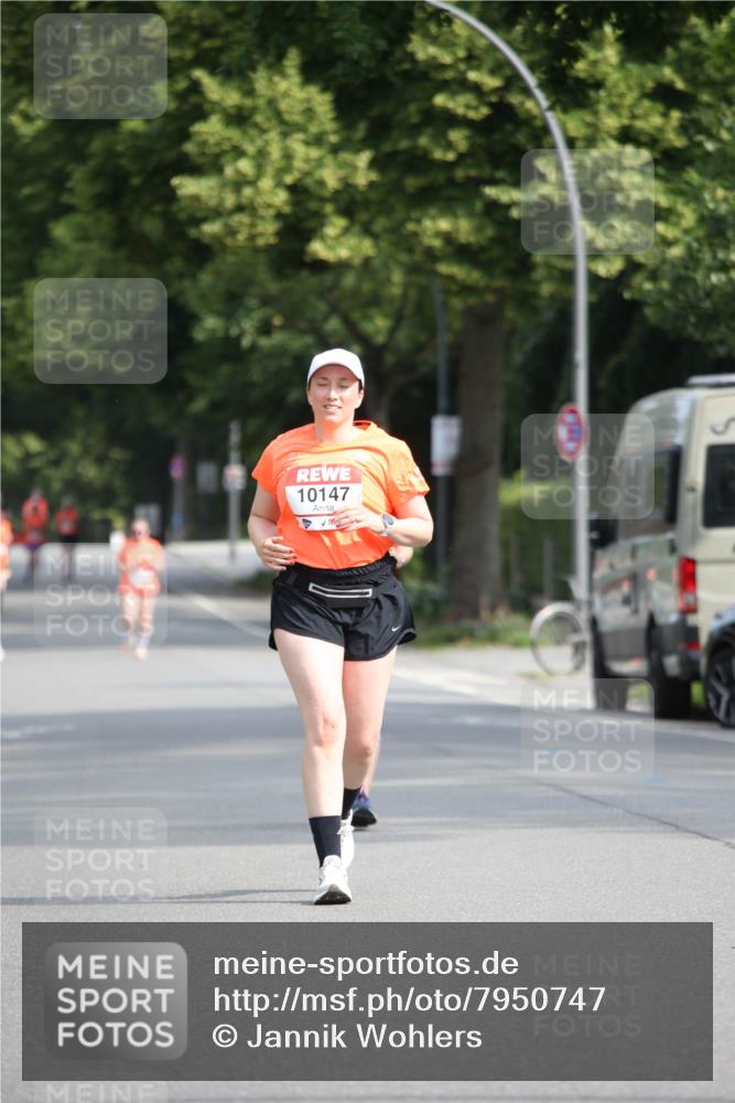 15.06.2025 - REWE Women's Run Jannik Wohlers http://msf.ph/oto/7950747 15.06.2025 09:49:48 Laufen 10147 meine-sportfotos.de